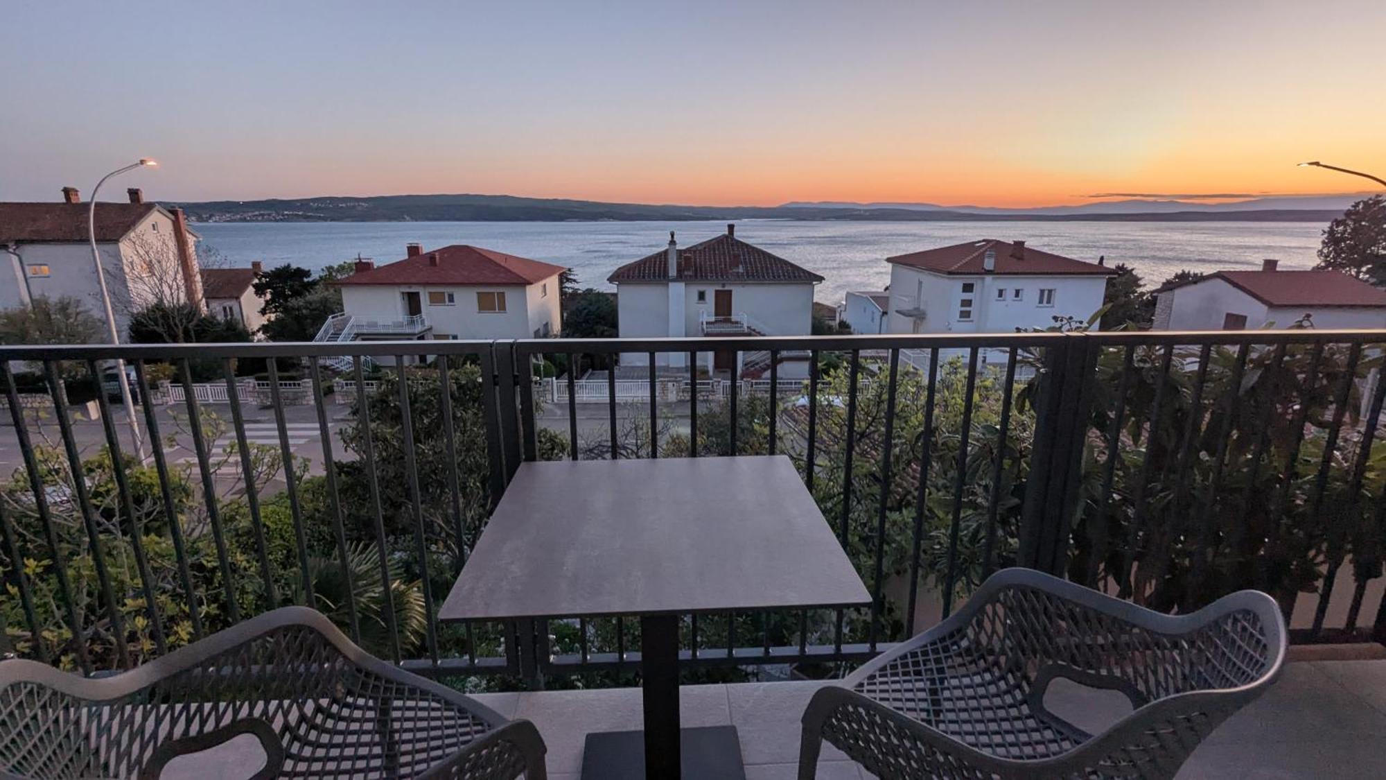 Apartments Kety - Central Heating Crikvenica Zimmer foto