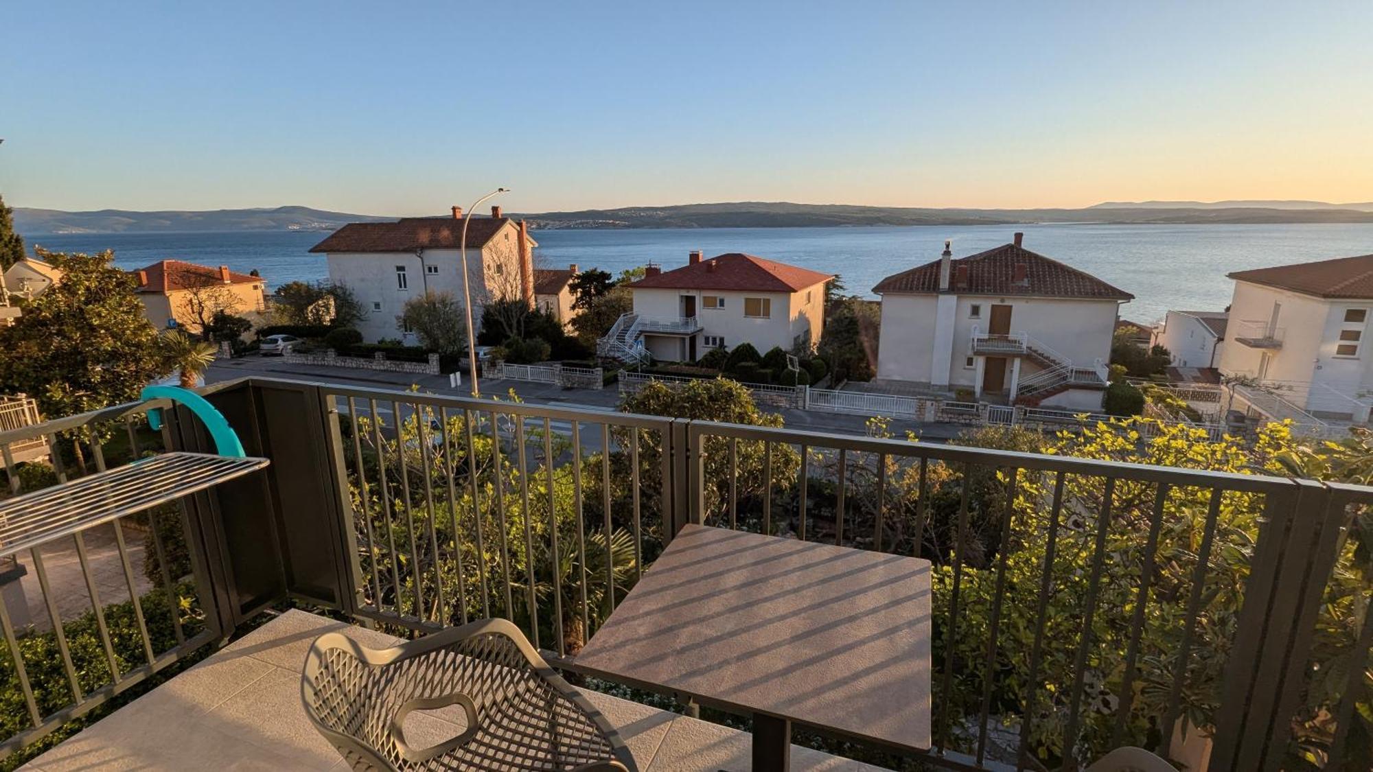 Apartments Kety - Central Heating Crikvenica Zimmer foto